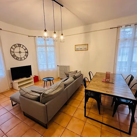 Appartement Lumineux Et Spacieux 2 Chambres Avec Parking Gratuit Dans La Rue Perpignan Exterior photo