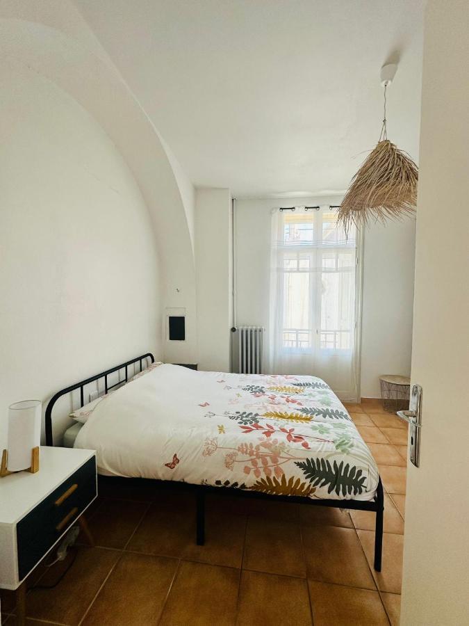 Appartement Lumineux Et Spacieux 2 Avec Parking Gratuit Dans La Rue *